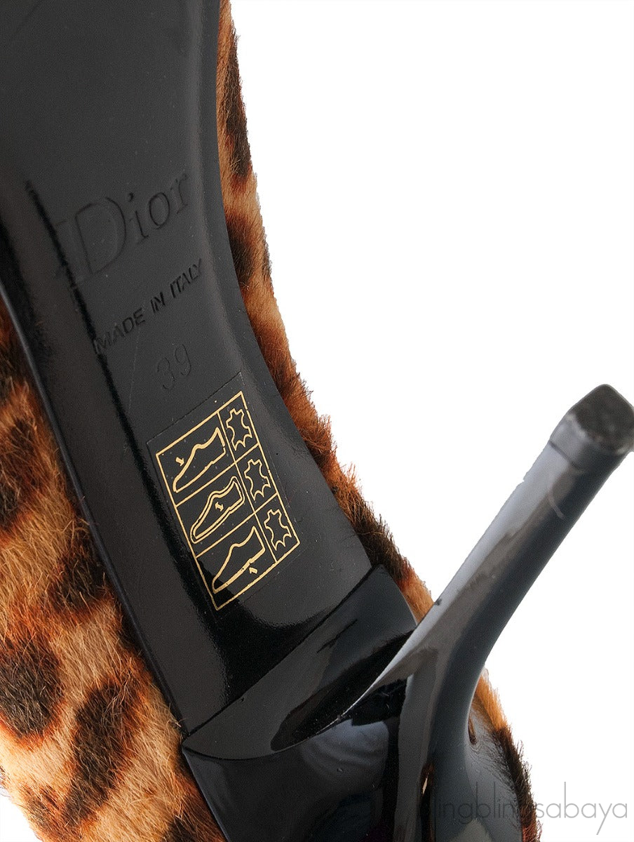 Leopard Calf Hair Dice Pointed Toe Pump
