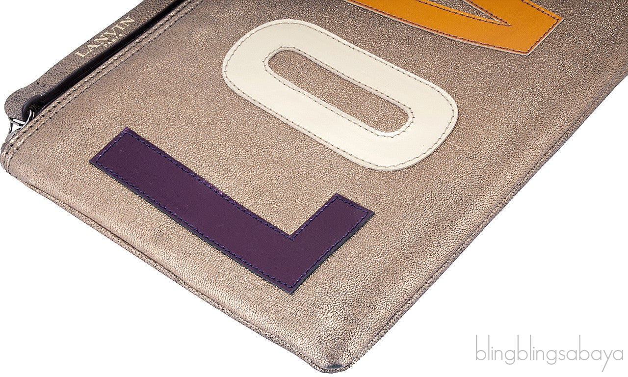 Zip \"LOVE\" Clutch
