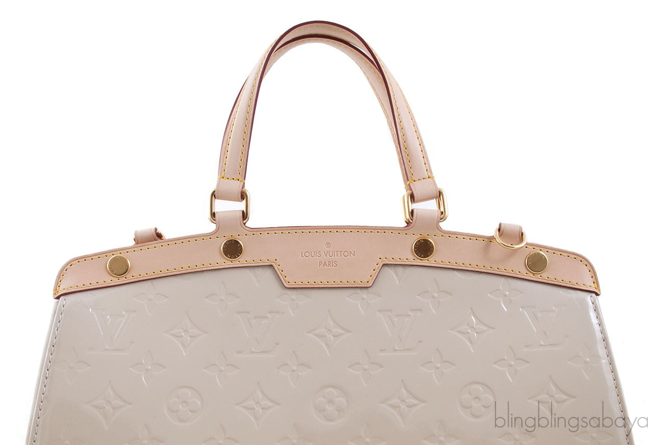 Brea MM Monogram Vernis W Corail