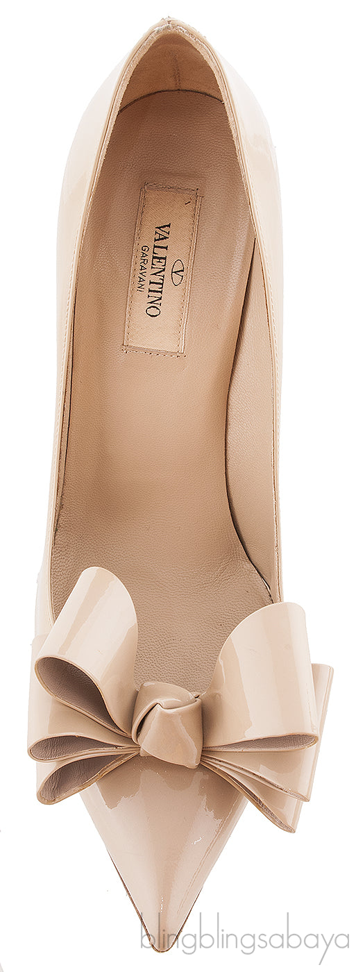 Bow Nude Patent Pump
