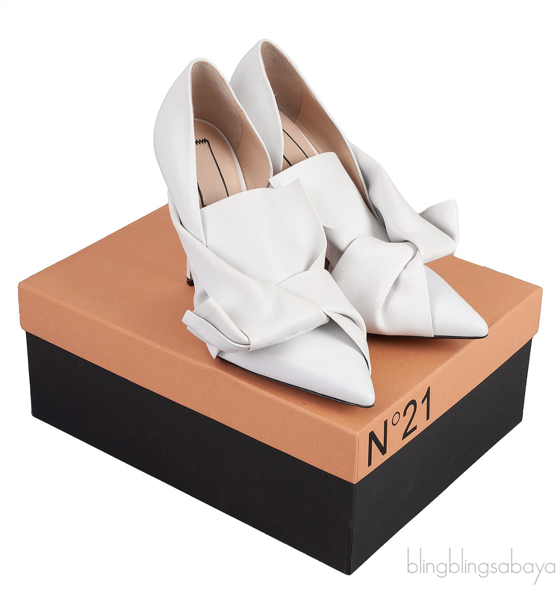 Nº21 WHITE LEATHER KNOT POINTED TOE SHOES