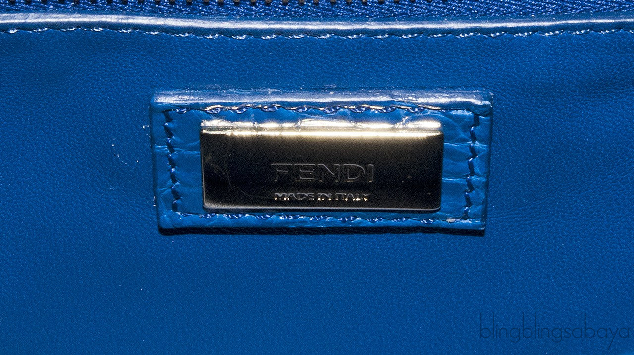 Mini Blue Crocodile Peekaboo