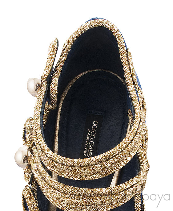 Vally\' Mary Jane Pumps