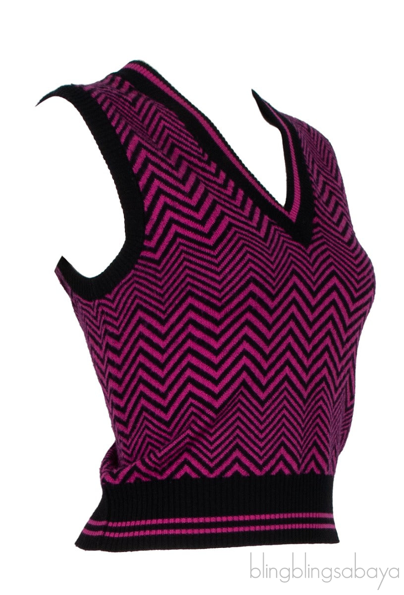 Sleeveless V-neck Zigzag Print Top