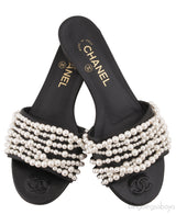Black / Ivory Pearl Flat Mule