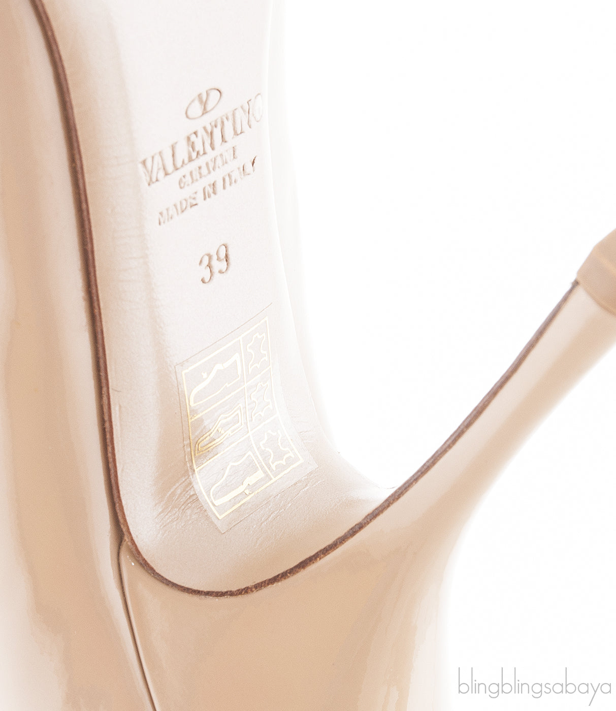 Bow Nude Patent Pump