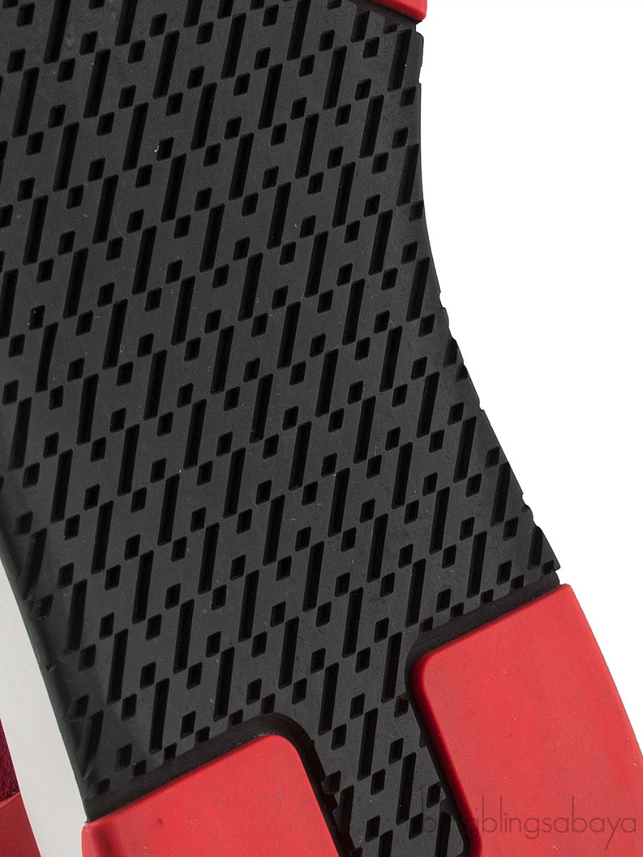 Trail Sneaker