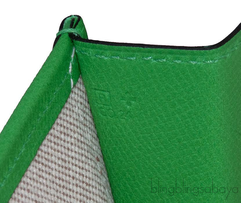 Jige Envelope Bamboo Green Clutch