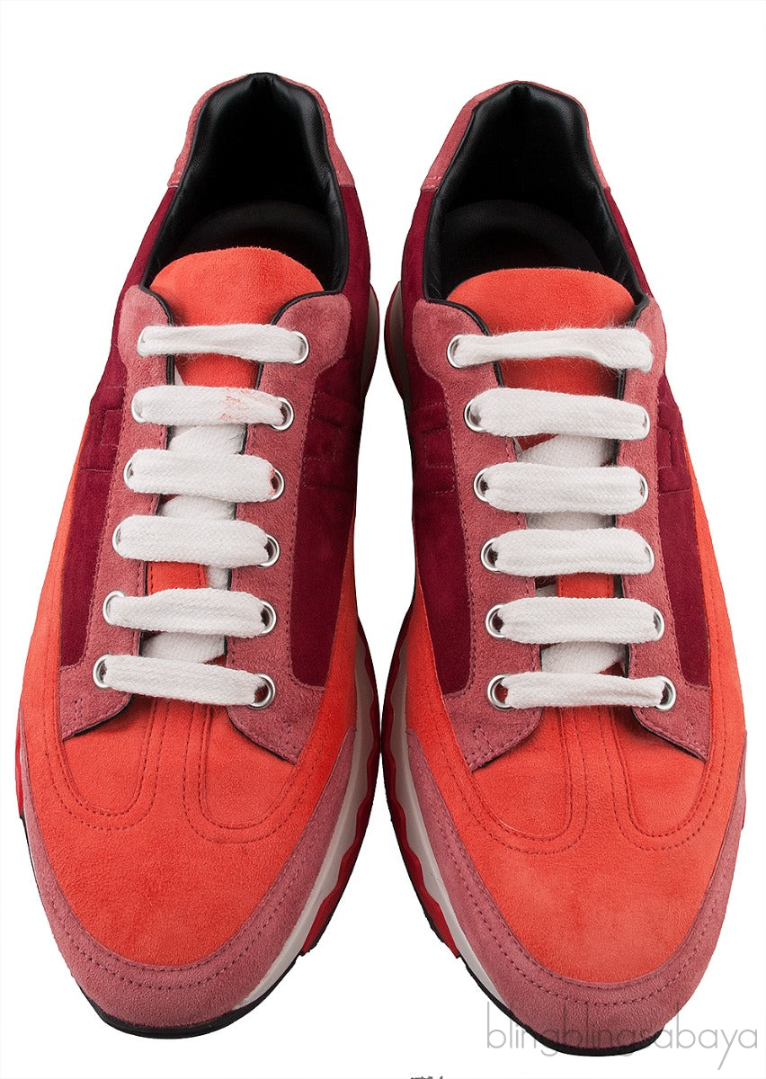 Trail Sneaker