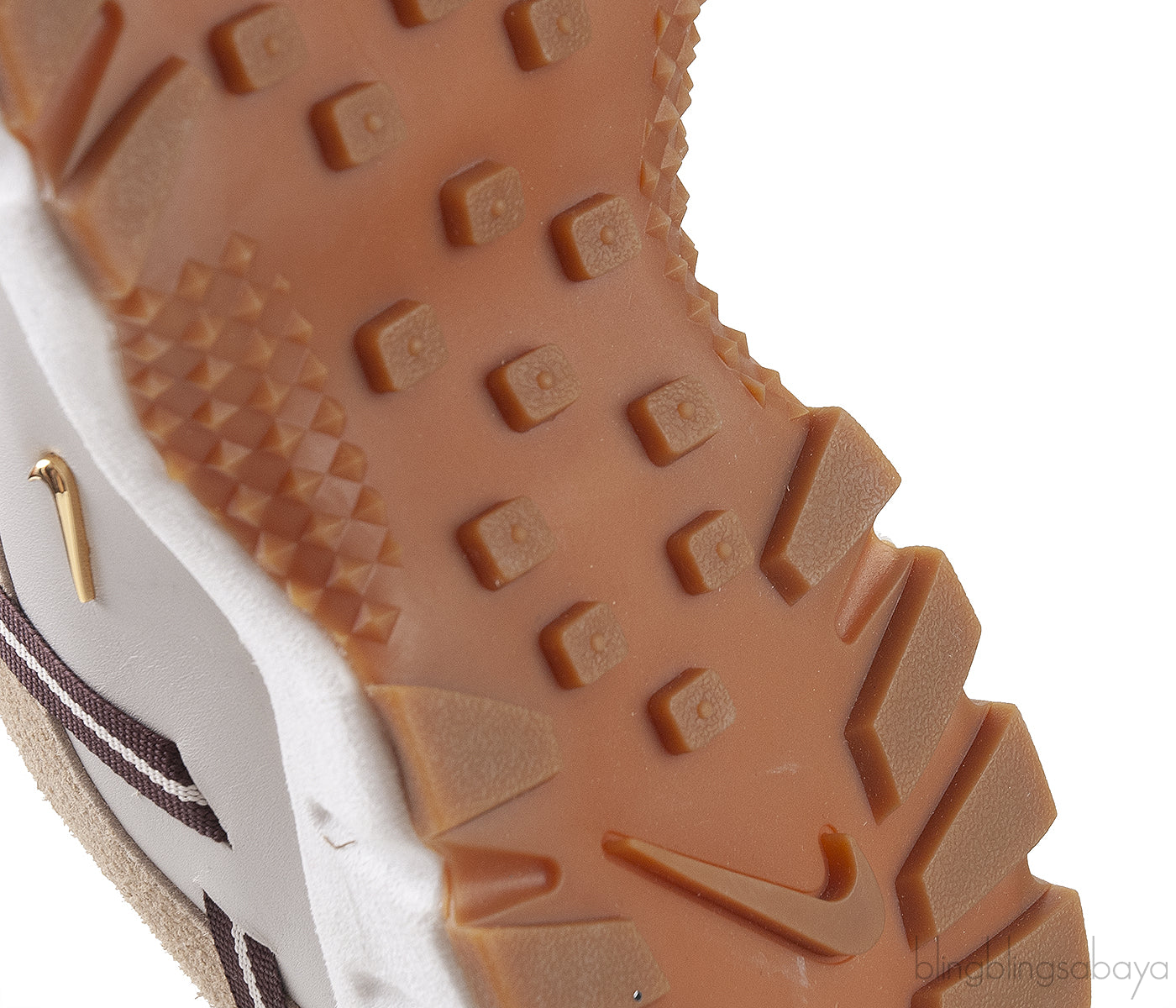 JAQUEMUS x Nike Air Humara LX Beige Sneakers