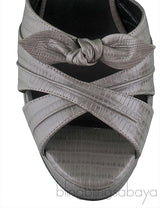 Grey Bow Textured Leather Pump