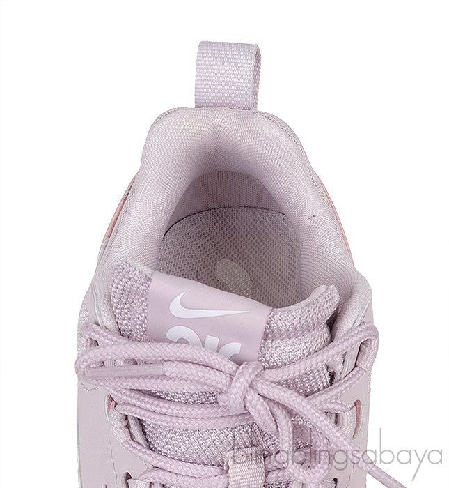 Air Max Verona \'Barely Rose\' Sneaker