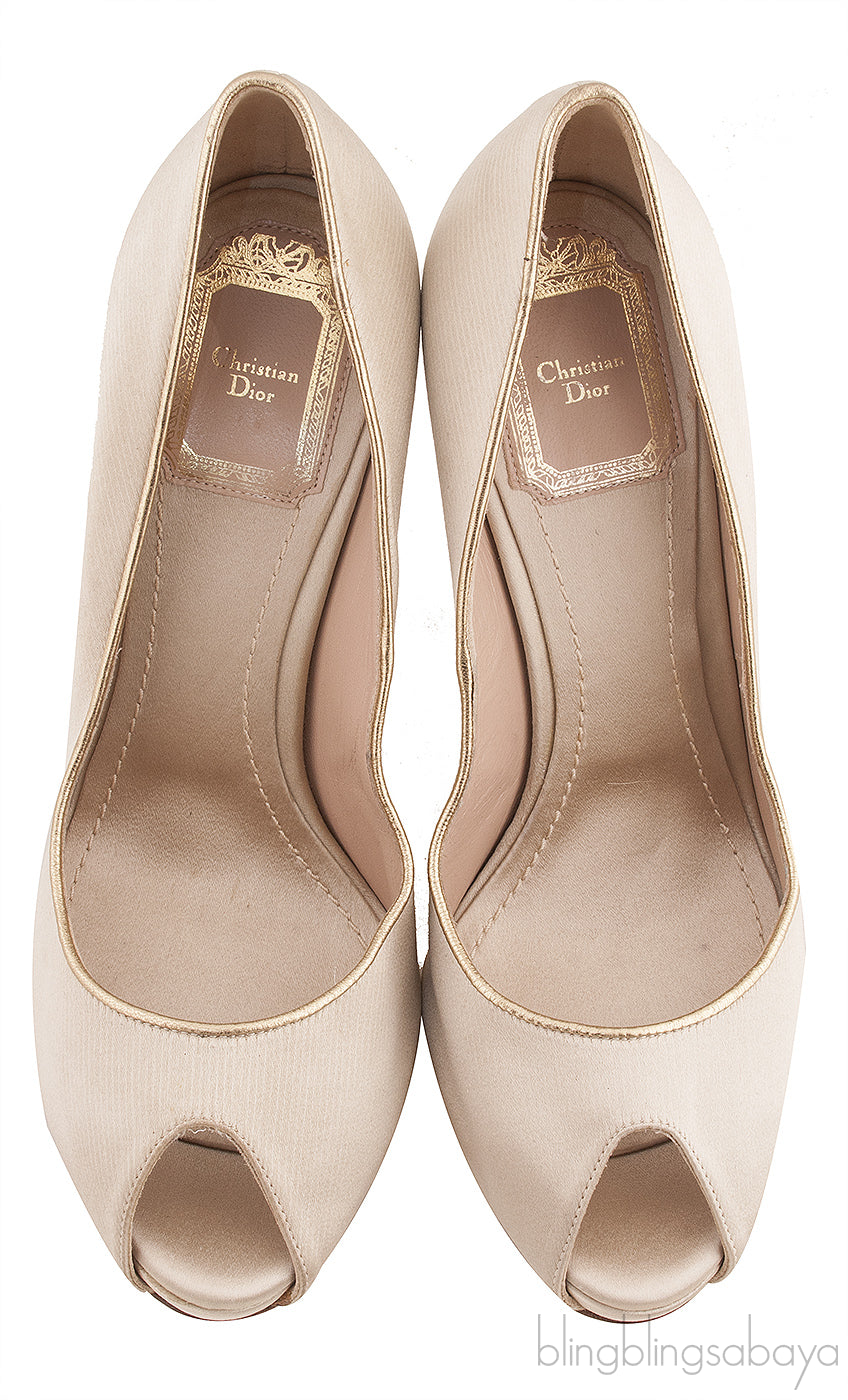 Vintage Beige Heels