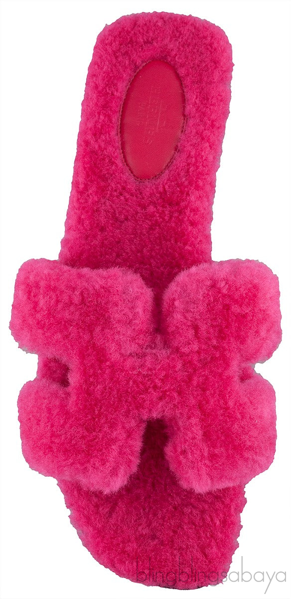 Oran Teddy Bear Fuchsia Sandals