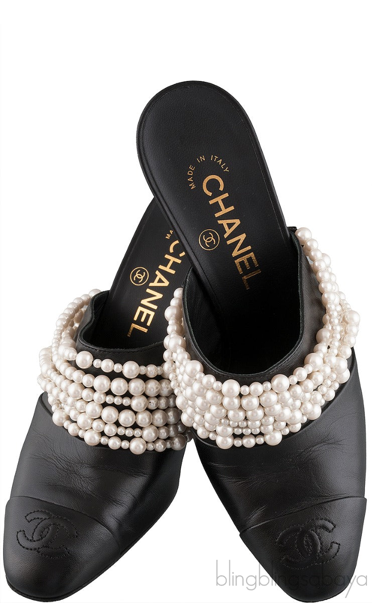 Black Pearl Slide Mule