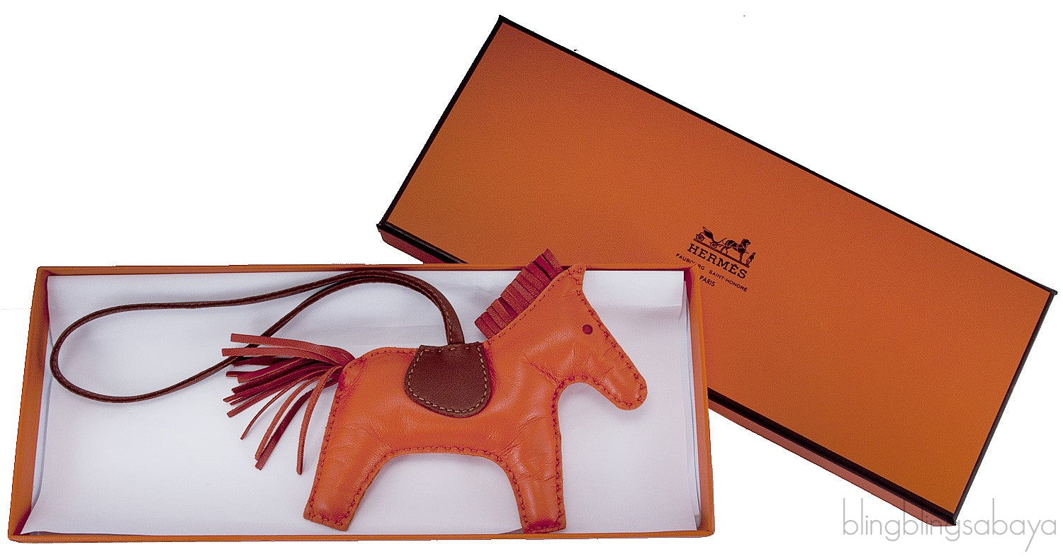 Rodeo GM Orange Brique Charm