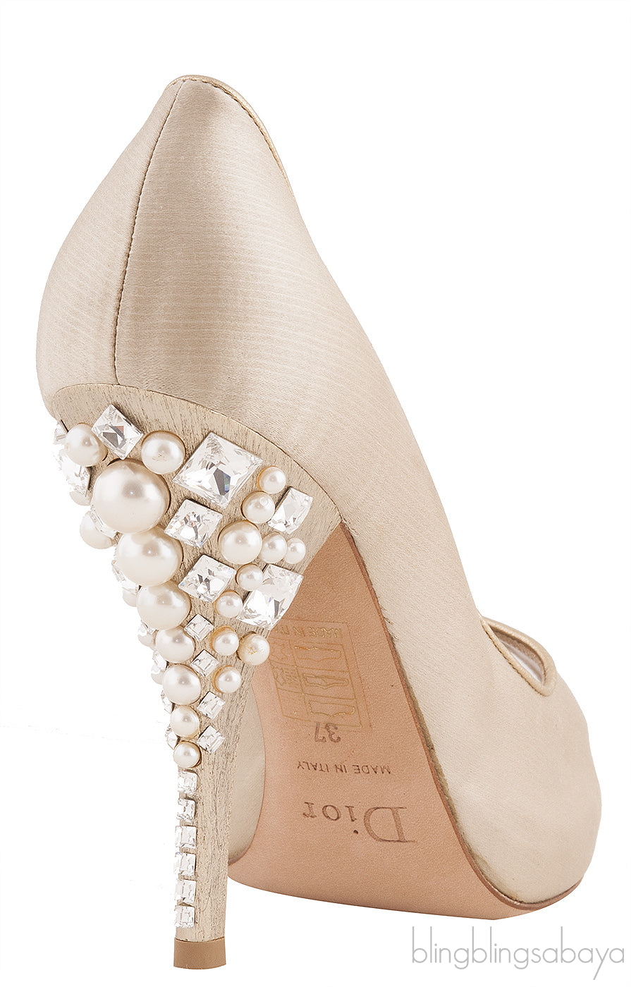 Vintage Beige Heels