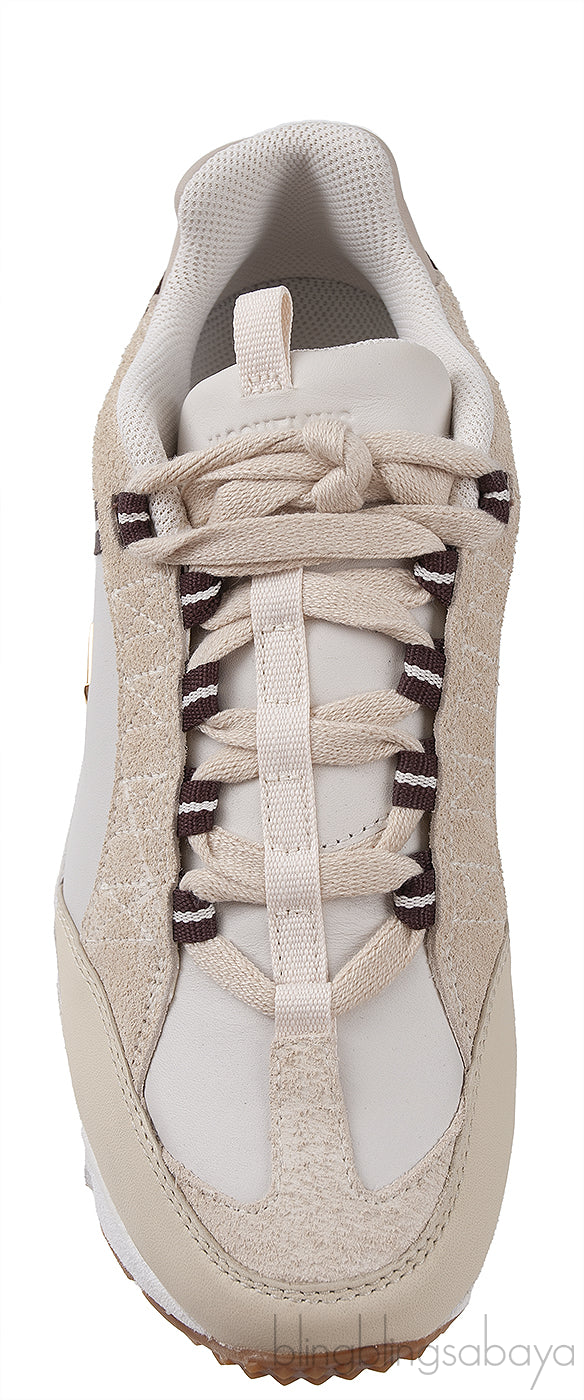 JAQUEMUS x Nike Air Humara LX Beige Sneakers