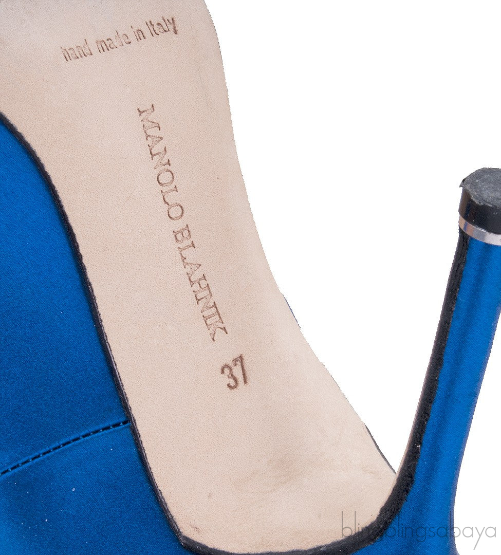 Blue Hangisi Satin Pump