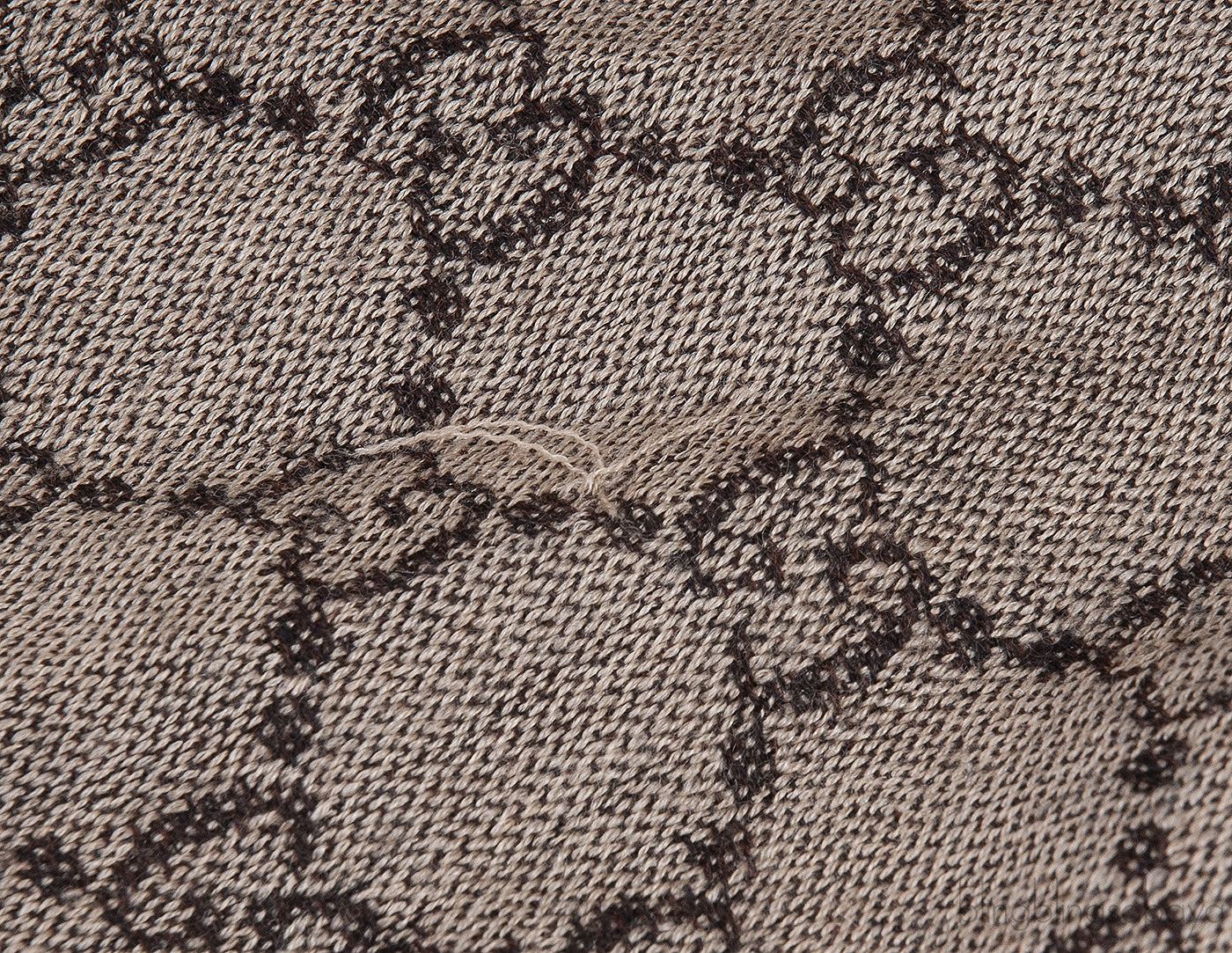 Gucci Fox Trimmed GG Patterned Stole