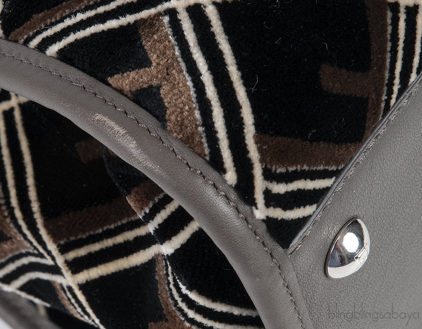 Peekaboo Large Velvet Logo Print