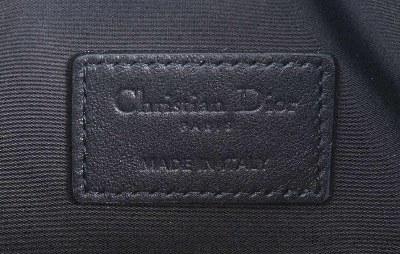 Medium DiorTravel Nomad Pouch