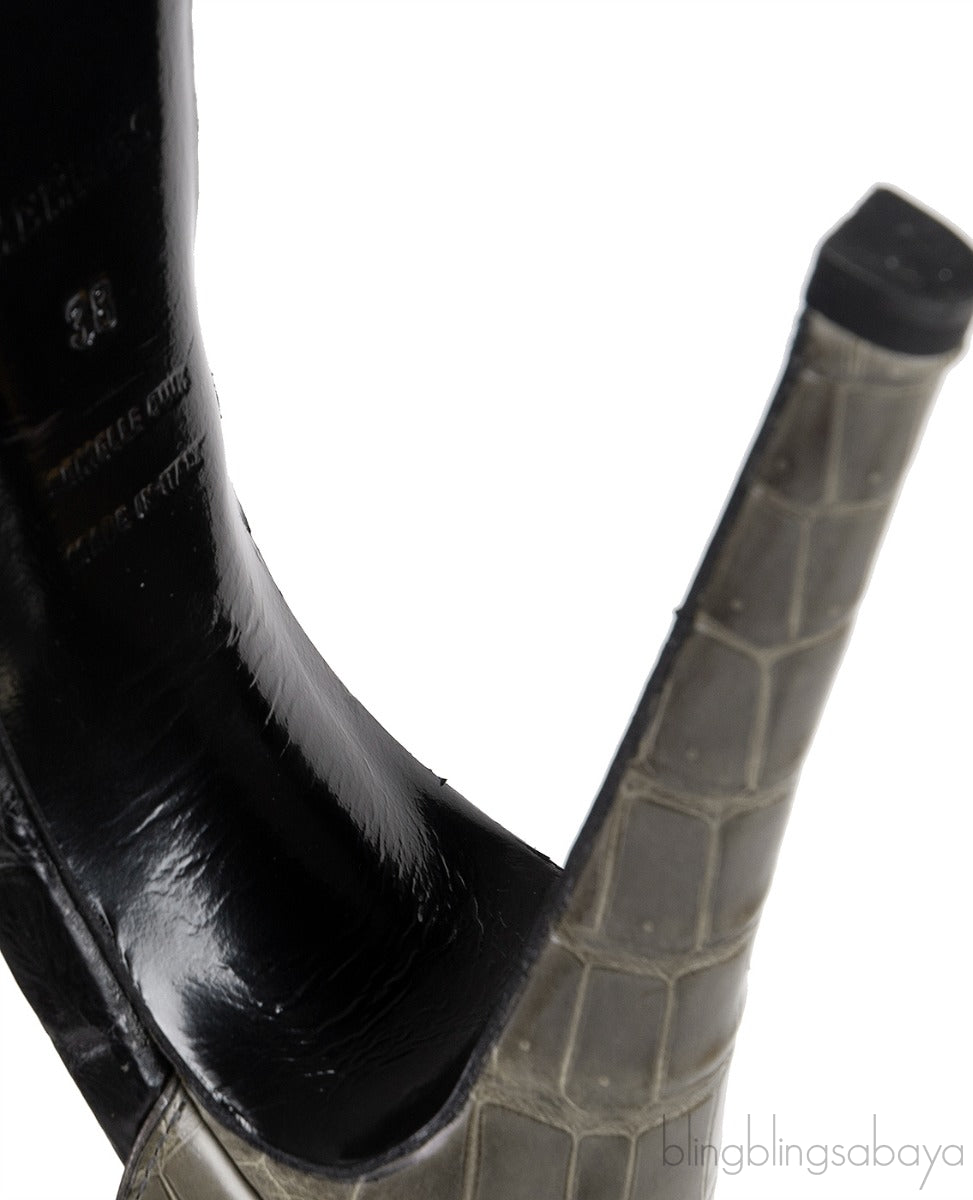 H Initial Black Bicolor Crocodile Heels