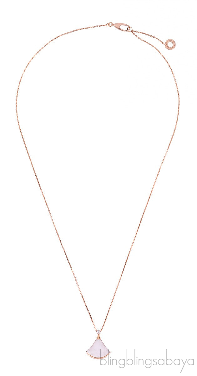 Diva\'s Dream Mother of Pearl YG Necklace