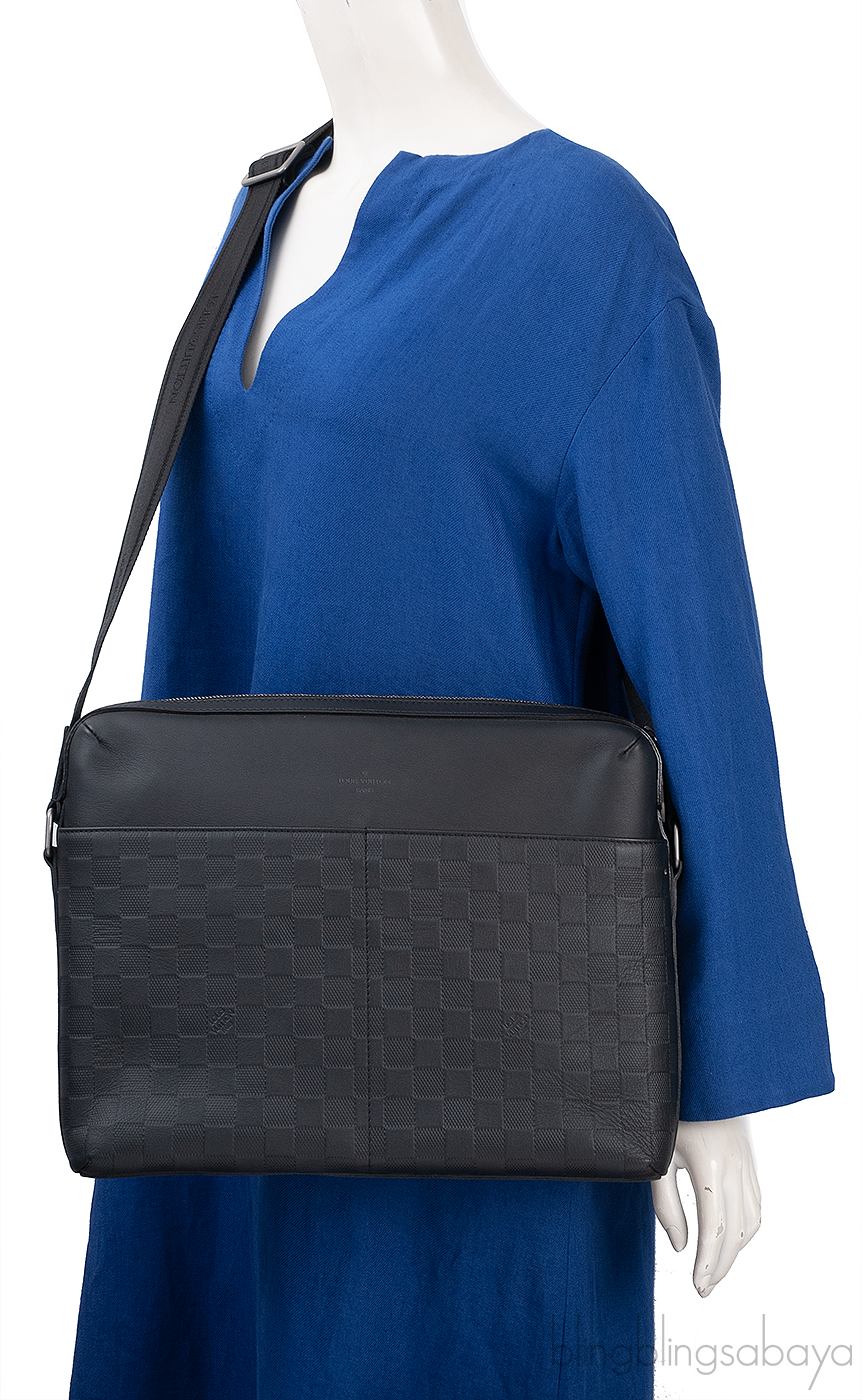Black Infiniti Leather Calypso Messenger Bag MM
