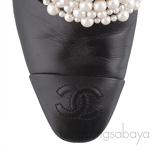 Black Pearl Slide Mule