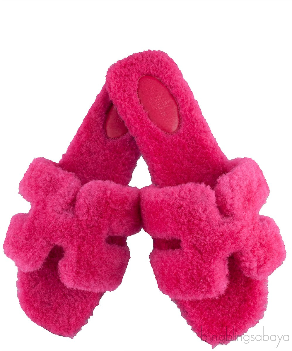 Oran Teddy Bear Fuchsia Sandals