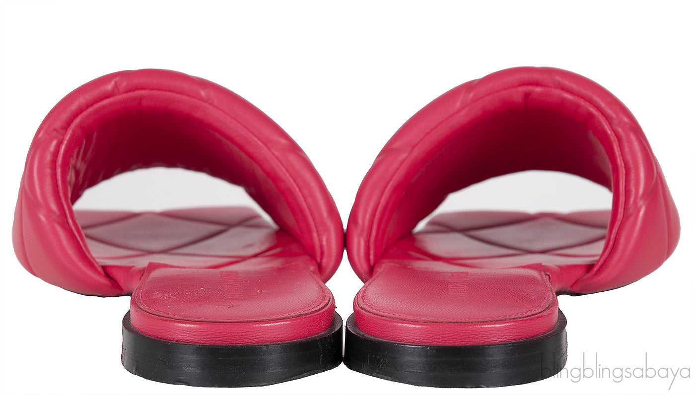 Bottega Veneta Fuchsia BV Rubber Lido Sandals