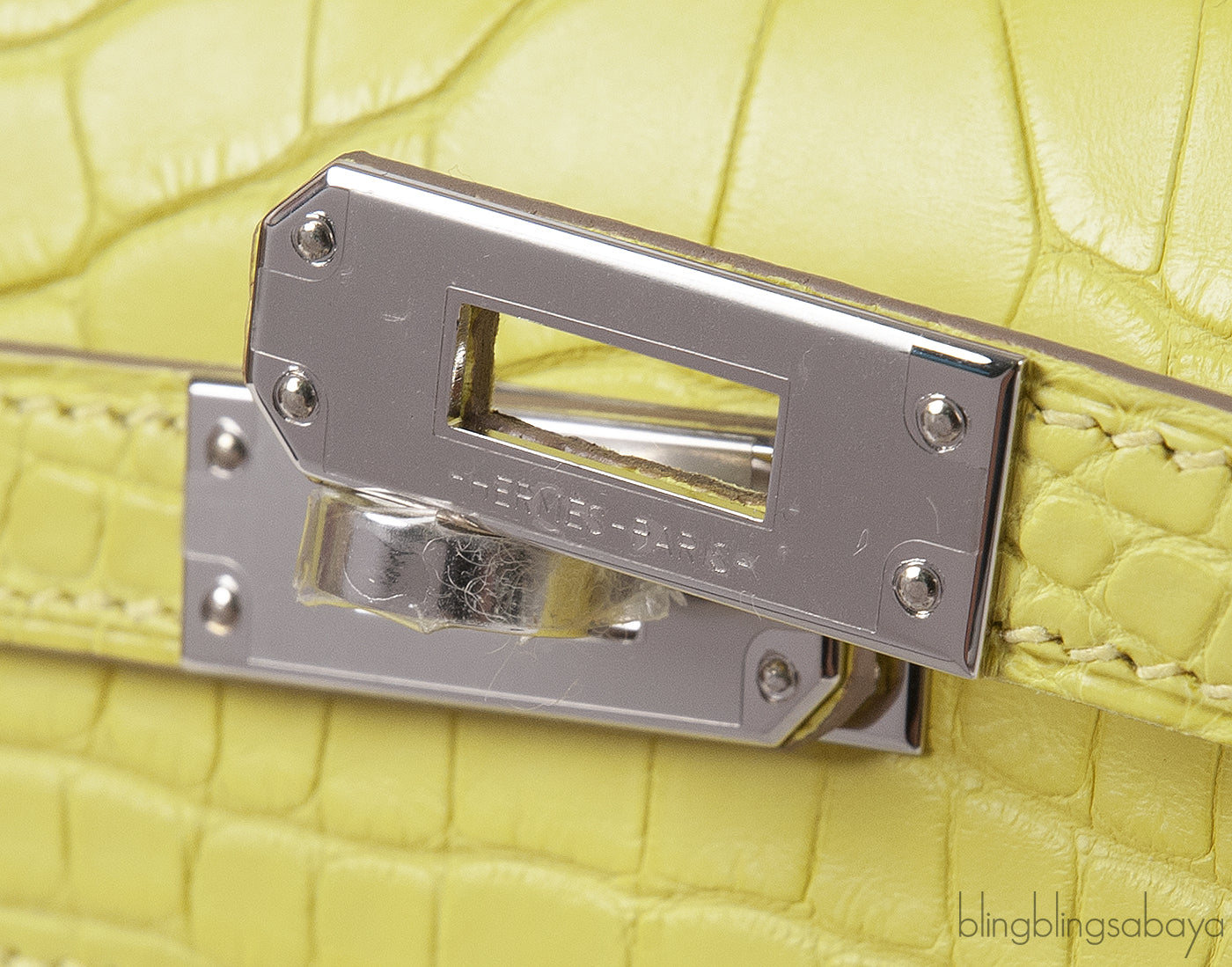 HERMES Kelly Pochette Matte Lime Alligator PHW