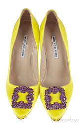 Manolo Blahnik Yellow Satin Hangisi Pump