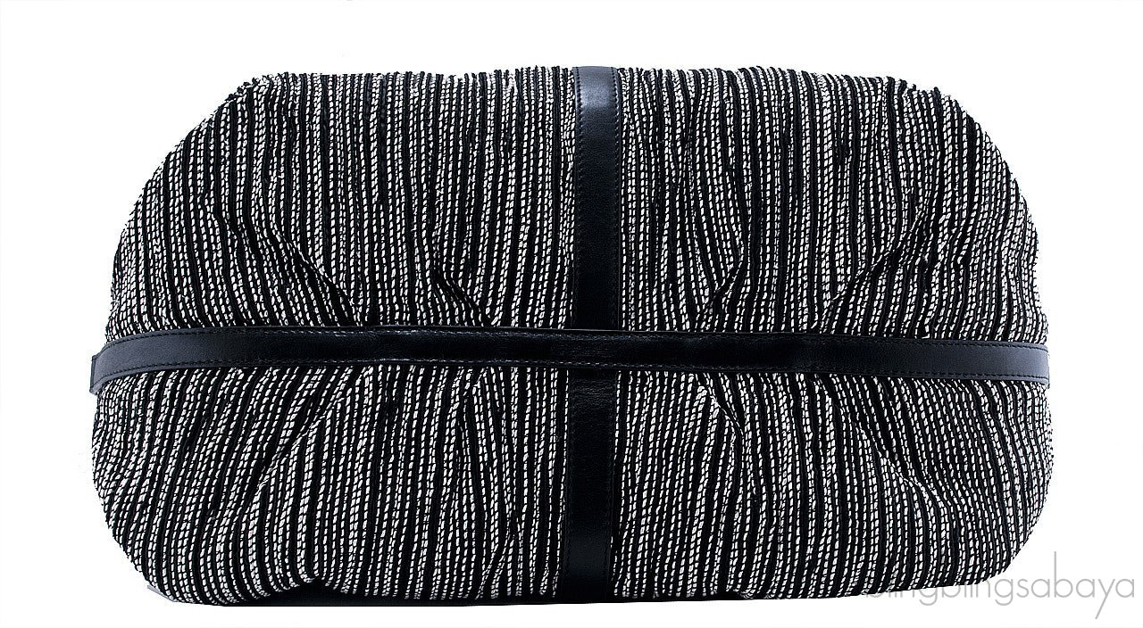 CHANDRA Shoulder Bag
