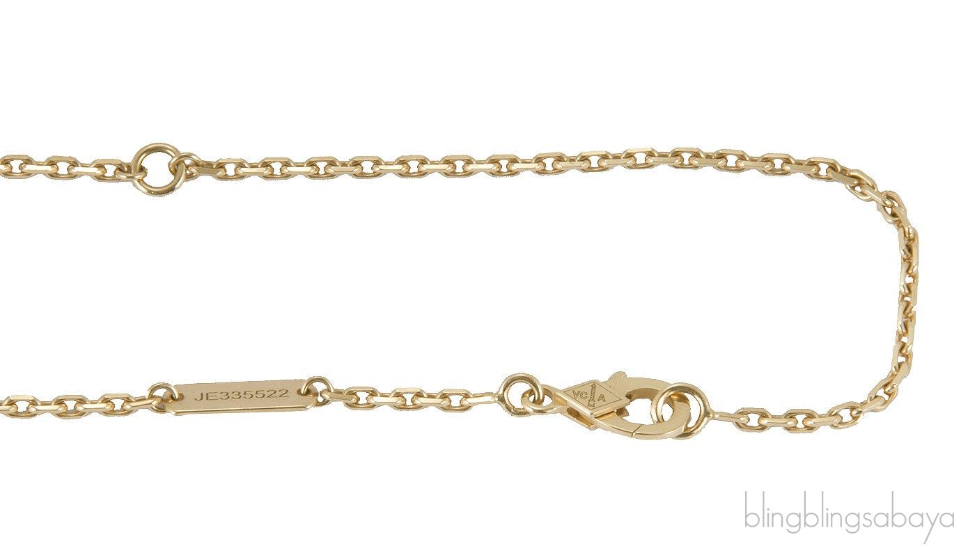 Magic Alhambra Long Necklace
