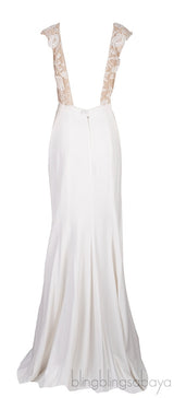 Lace Sleeveless Buttoned Skirt Gown