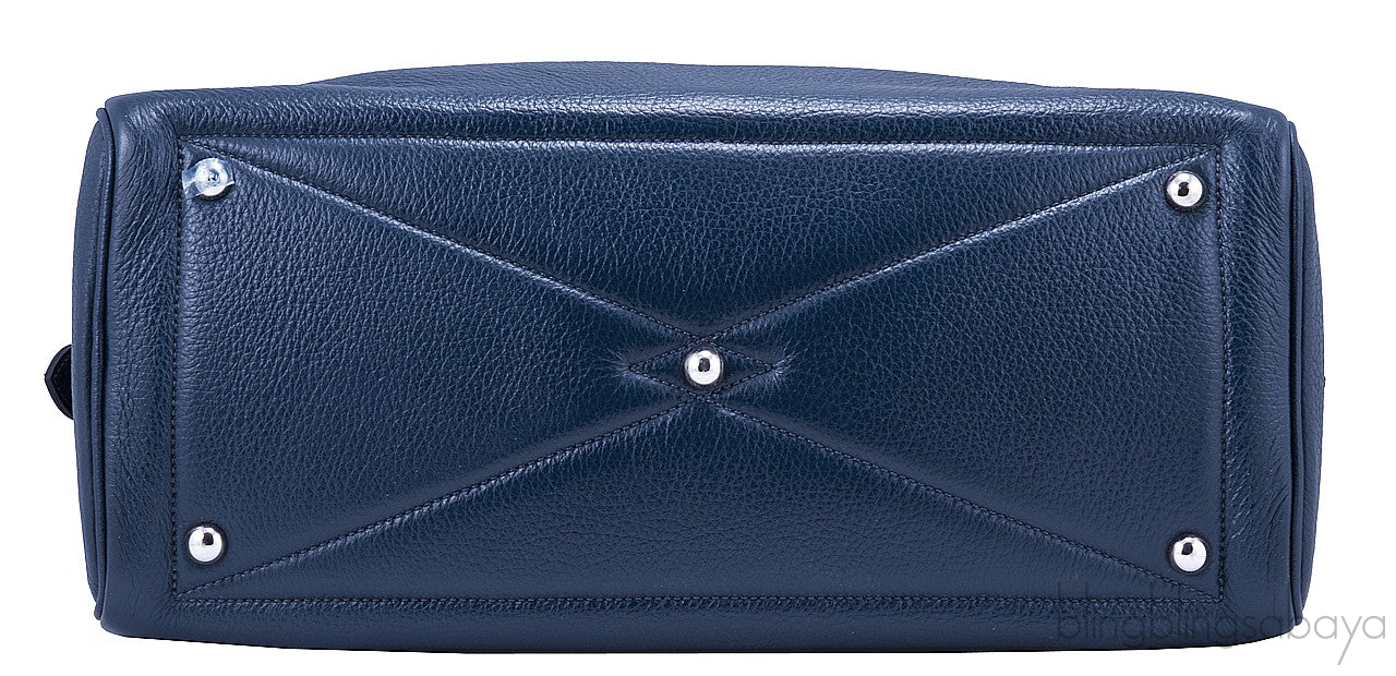 Victoria II Blue Obscur