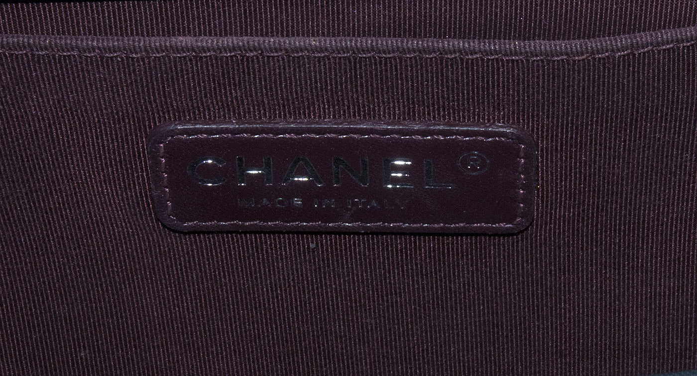 Charcoal Grey Chevron Le Boy