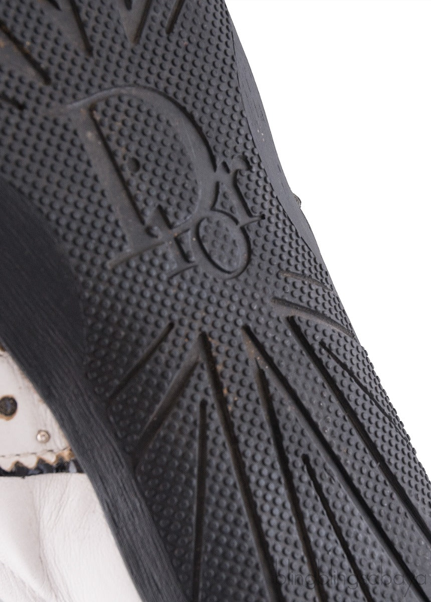Low Top D-Logo Sneakers