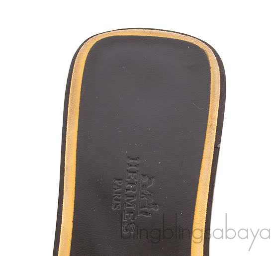 Oran Leaf Bi-color Sandals