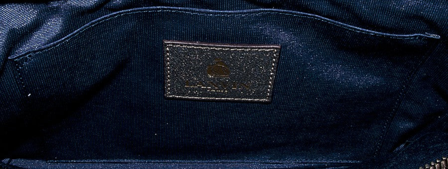 Zip \"LOVE\" Clutch