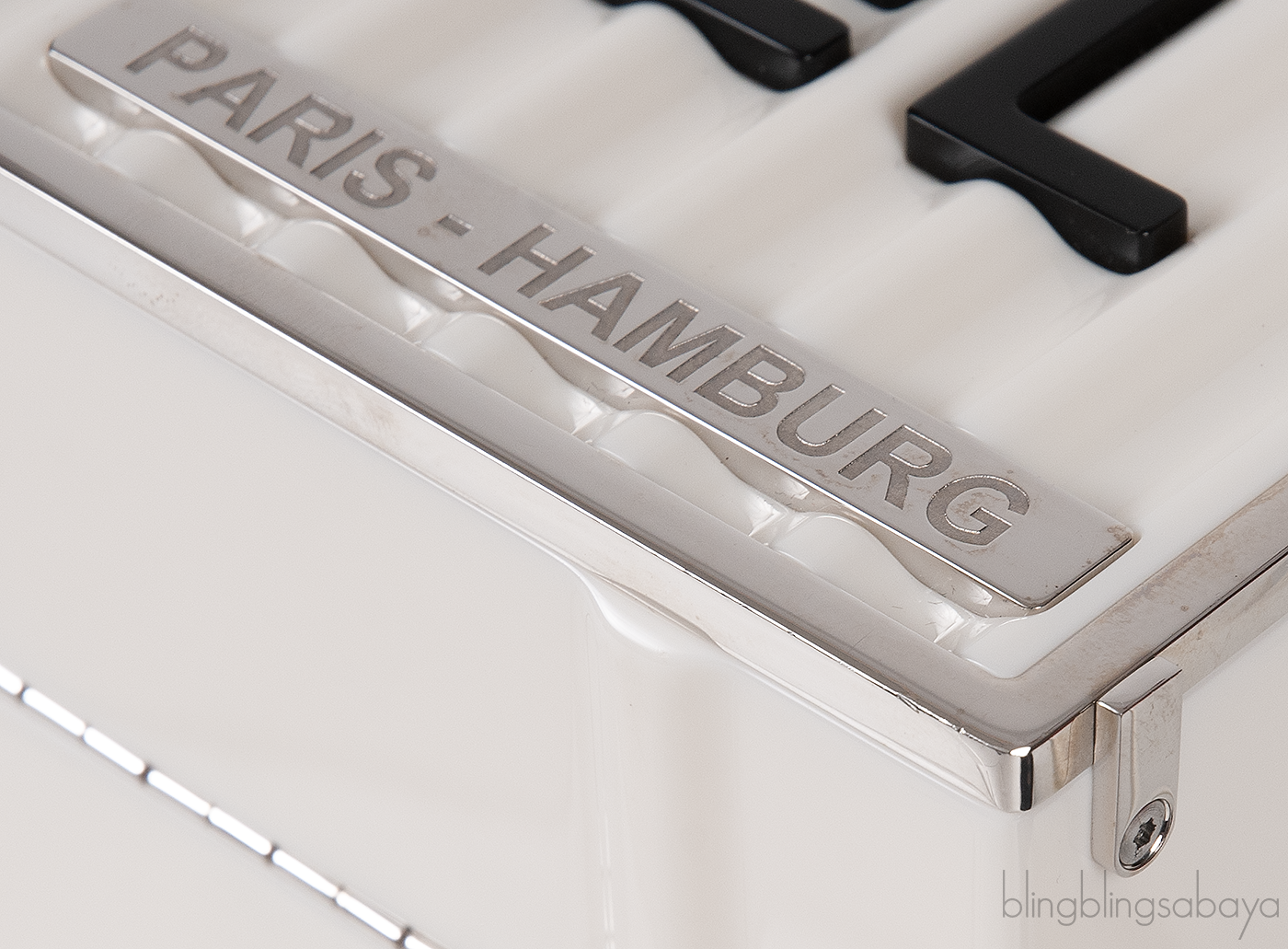 Paris Hamburg White Minaudiere Shoulder Bag