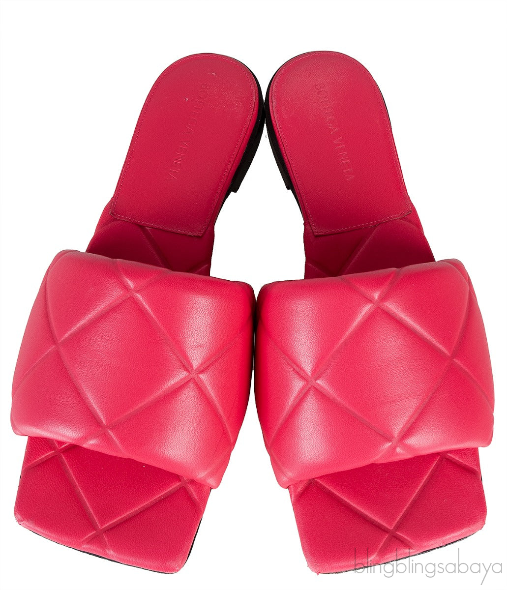 Bottega Veneta Fuchsia BV Rubber Lido Sandals