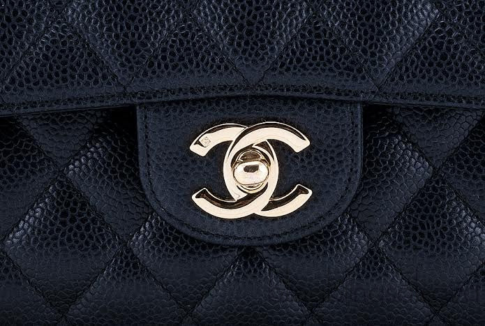 Classic CC Black Quilted Medium Flap