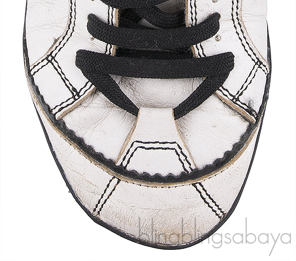 Low Top D-Logo Sneakers