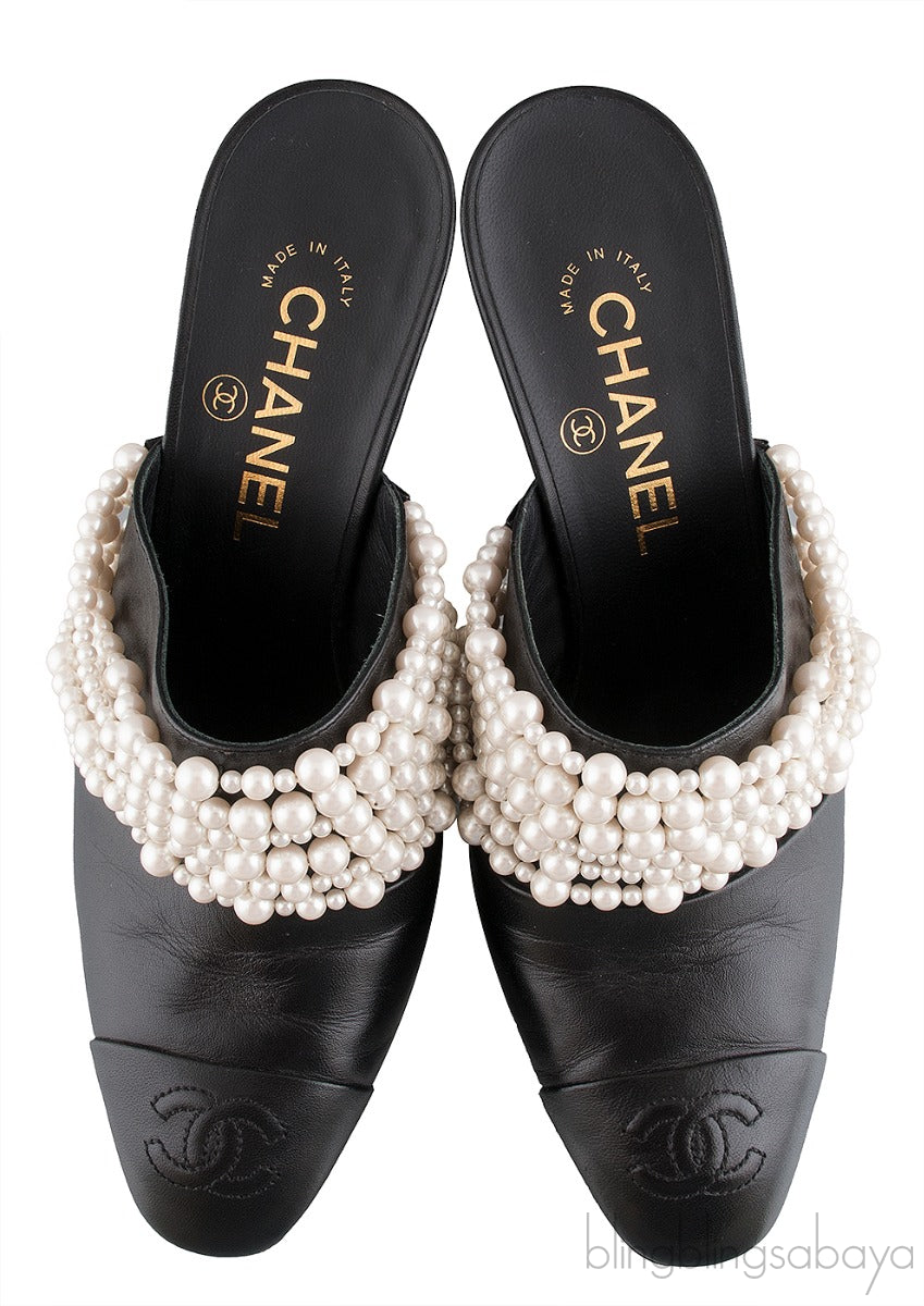 Black Pearl Slide Mule