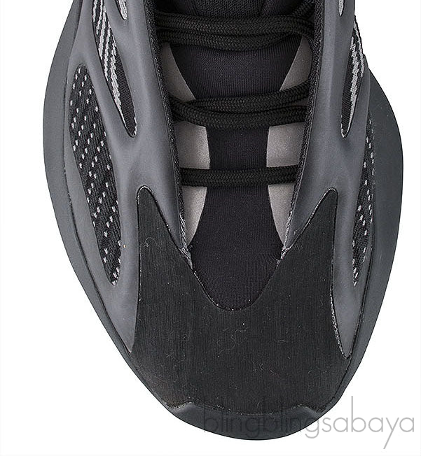 Yeezy 700 V3 Alvah