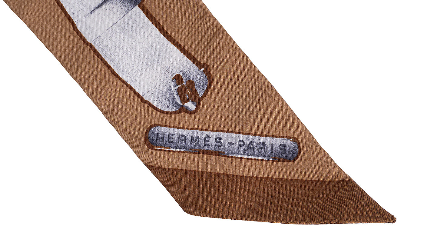 Hermes Le Tresor de Medor Brown Silk Twilly