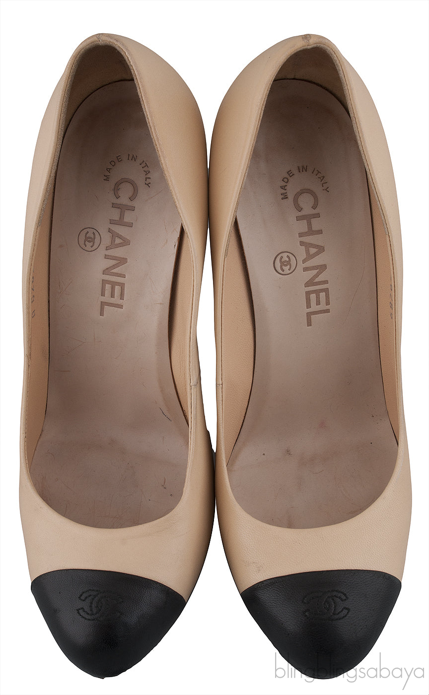 Bi-color Cap Toe Heels